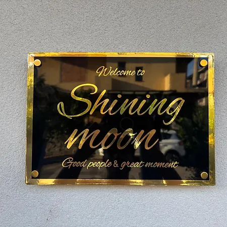 Konukevi Shining Moon *